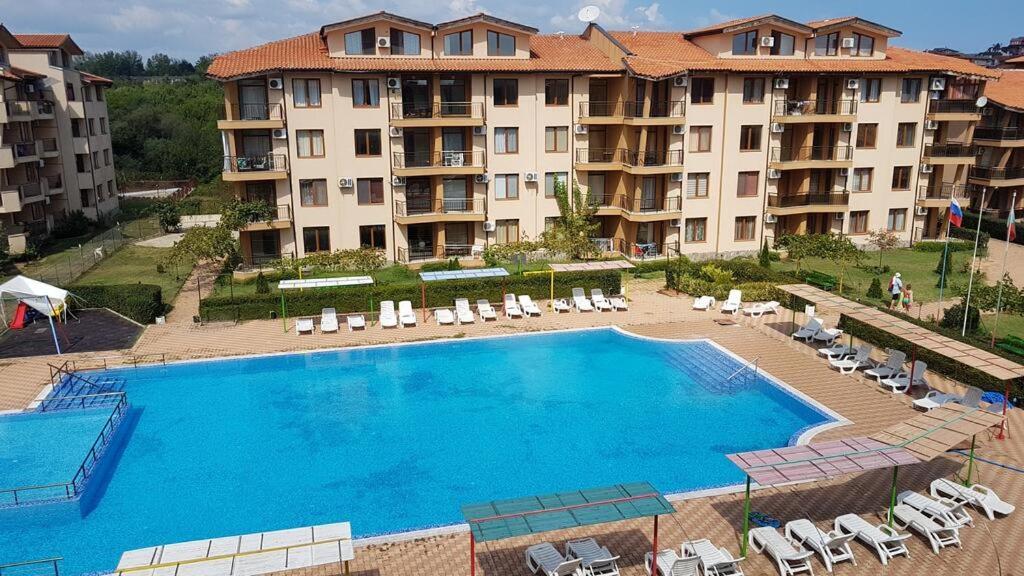 Renta Bg Apartments In Царёво Экстерьер фото