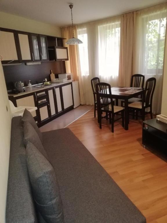 Renta Bg Apartments In Царёво Экстерьер фото